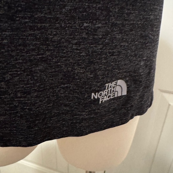The North Face Gray and Black Fitted Cap Sleeve Tee - Picture 2 of 4